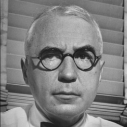 Author Elmer Davis