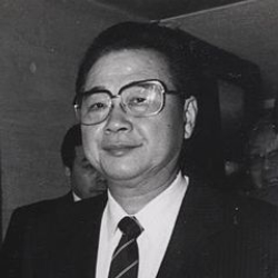 Author Li Peng
