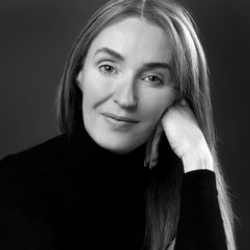 Author Lisa Gerrard