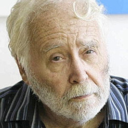Author Robert Indiana