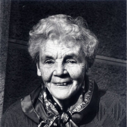 Author Alice Stewart