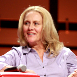 Author Andrea Thompson