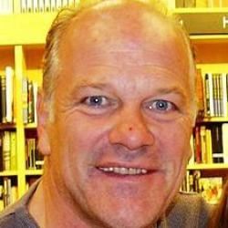 Author Andy Gray