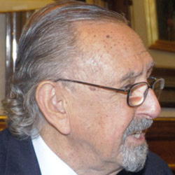 Author Cesar Pelli