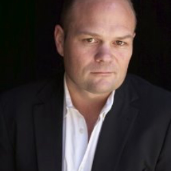 Author Chris Bauer