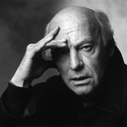 Author Eduardo Galeano