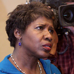 Author Gwen Ifill