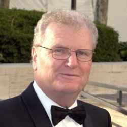 Author Howard Stringer