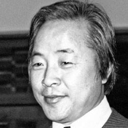 Author Kim Young-sam