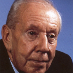 Author Malcolm Arnold