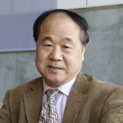 Author Mo Yan