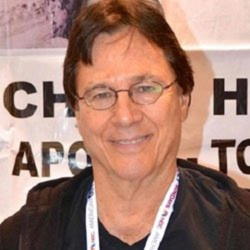 Author Richard Hatch