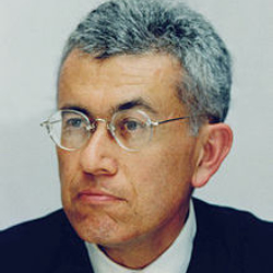 Author Roberto Unger